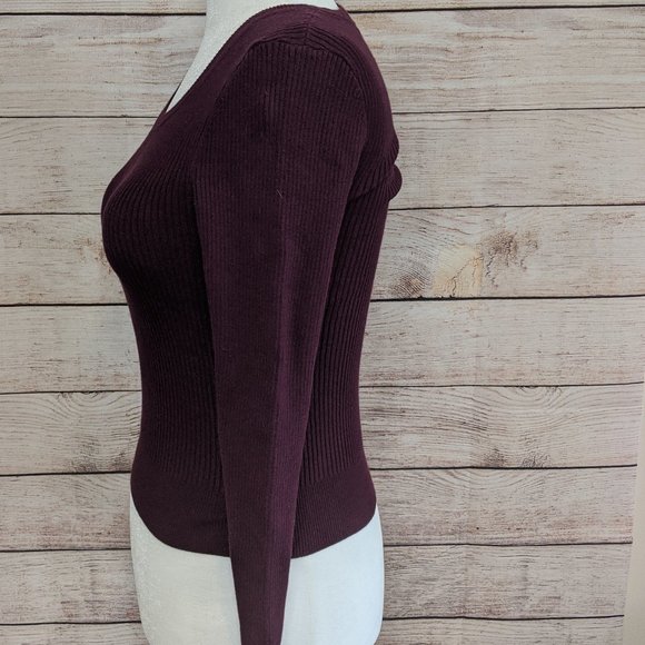 NWOT Victoria Secret Maroon Sweater - Picture 2 of 4